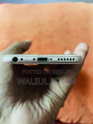 Apple iPhone 6s 64 GB Gray