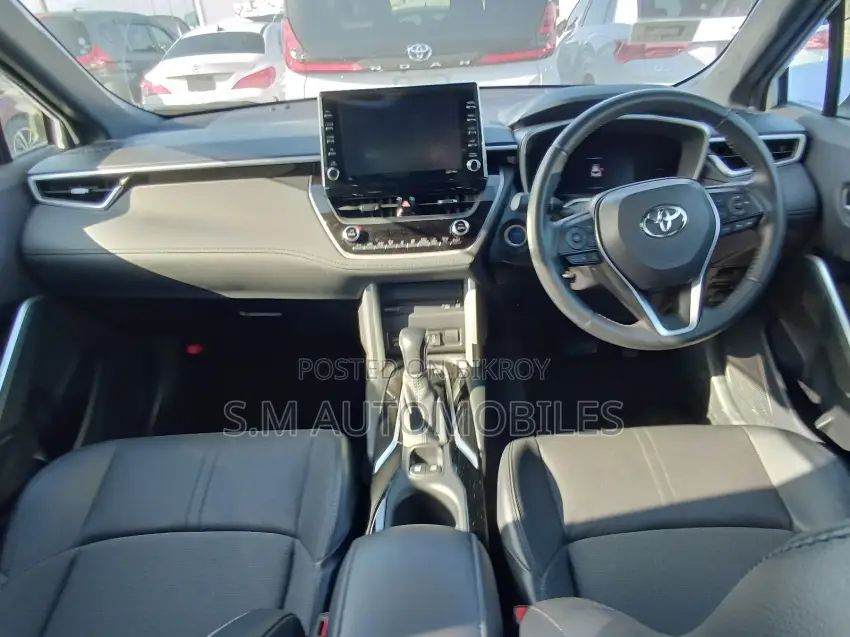 Toyota Corolla Cross 1.8 Hybrid AWD 2021 Pearl