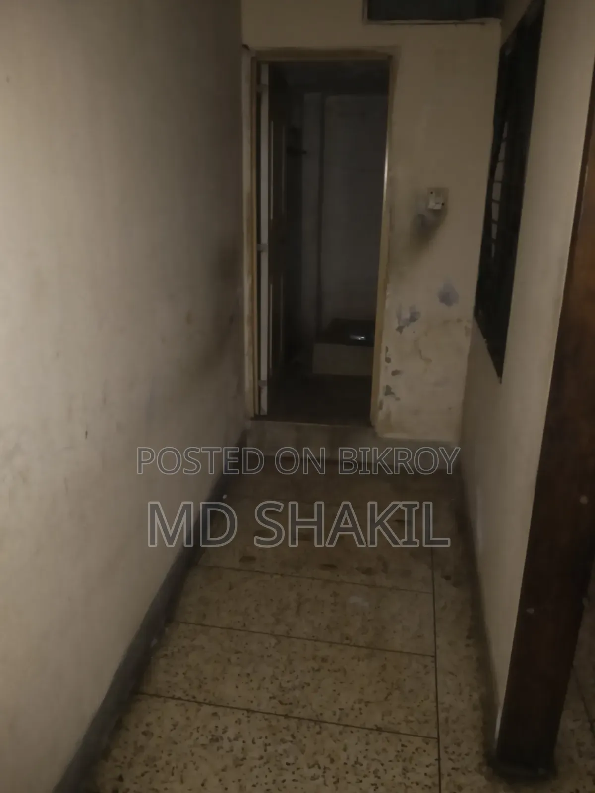 Furnished 1-bedroom Block of Flats in Shakil Khokon, Bangshal for Rent