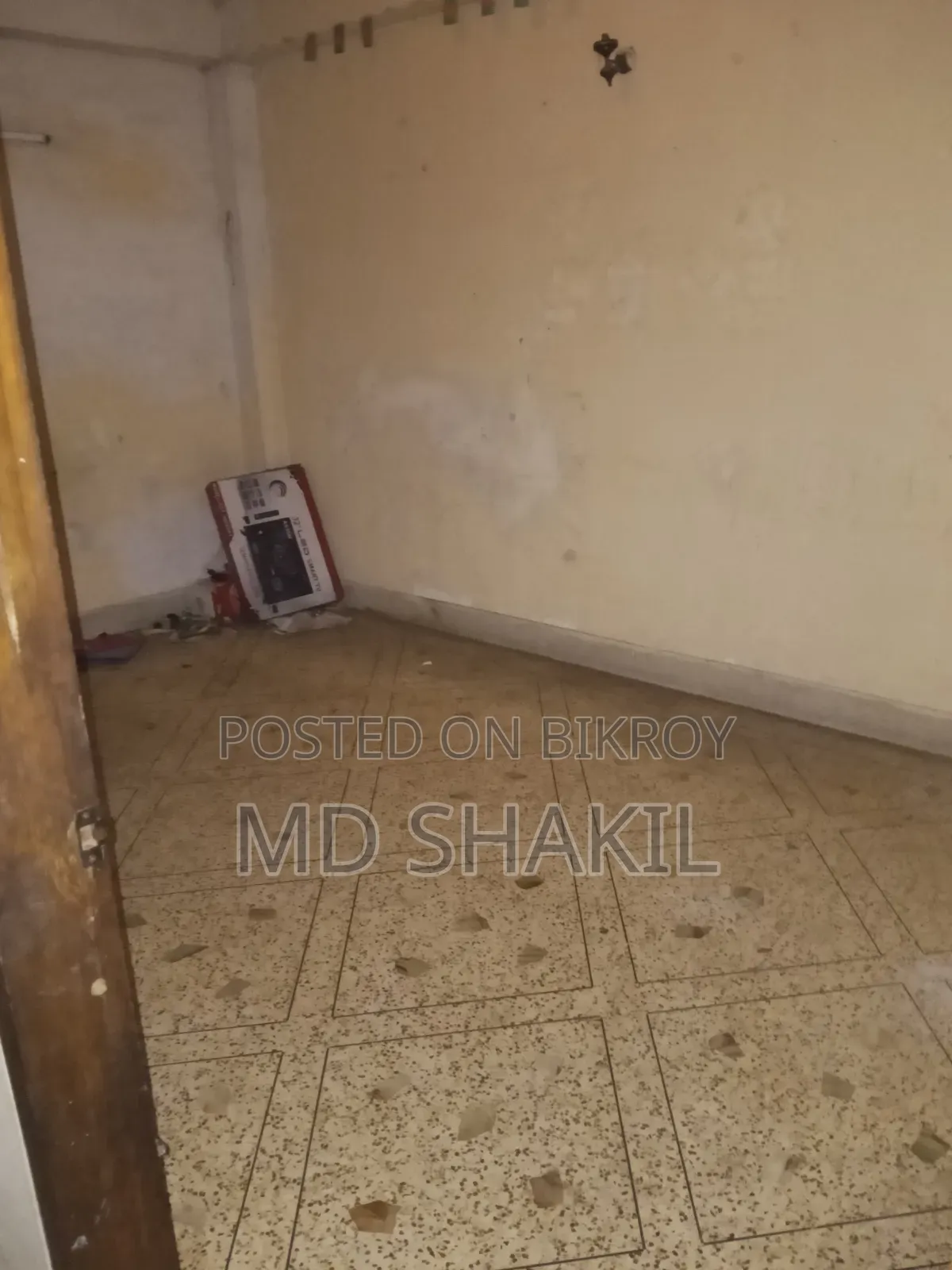 Furnished 1-bedroom Block of Flats in Shakil Khokon, Bangshal for Rent