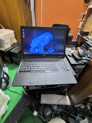 Laptop Dell Latitude 5590 8GB Intel Core I5 SSD 256GB