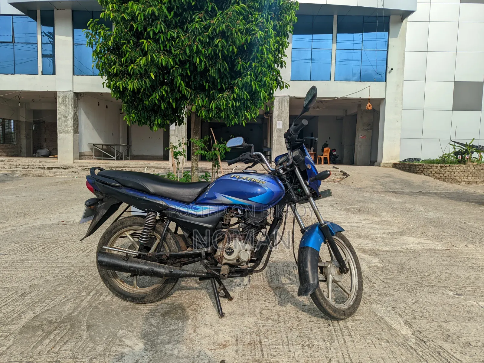Bajaj 2018 Blue