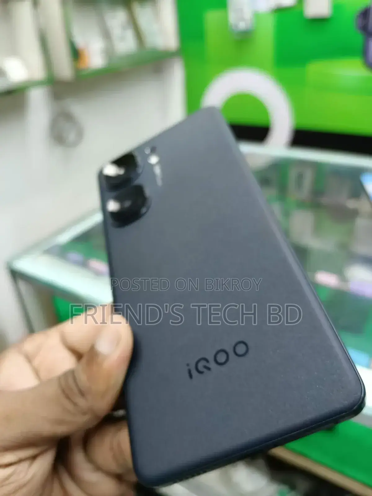 iQOO 256 GB Black