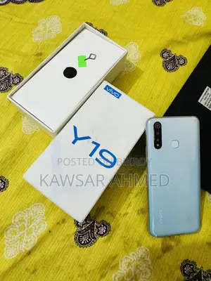 Vivo Y19 128 GB Blue