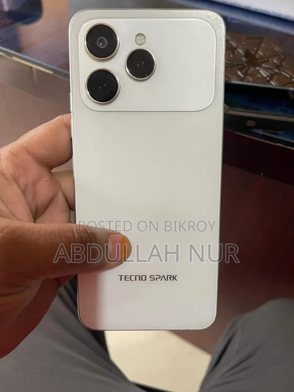 টেকনো স্পার্ক ৪০ ১২৮ জিবি হোয়াইট