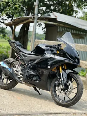Yamaha R15 V4 2023 Black