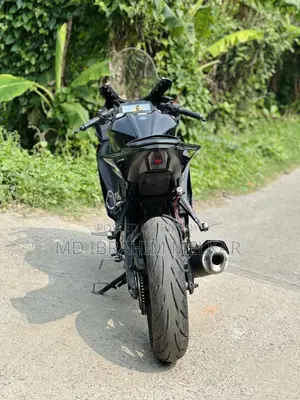 Yamaha R15 V4 2023 Black