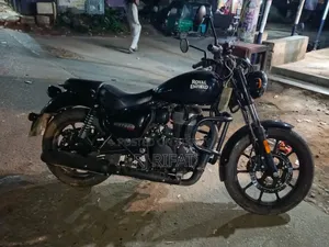Royal Enfield Meteor 350 2025 Black
