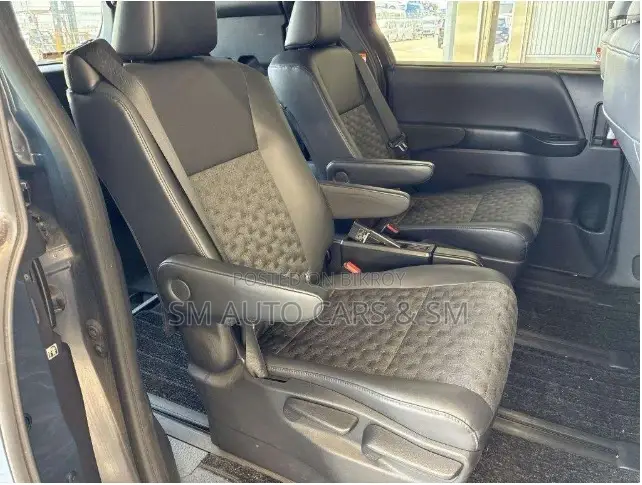 Toyota Voxy 2022 Gray