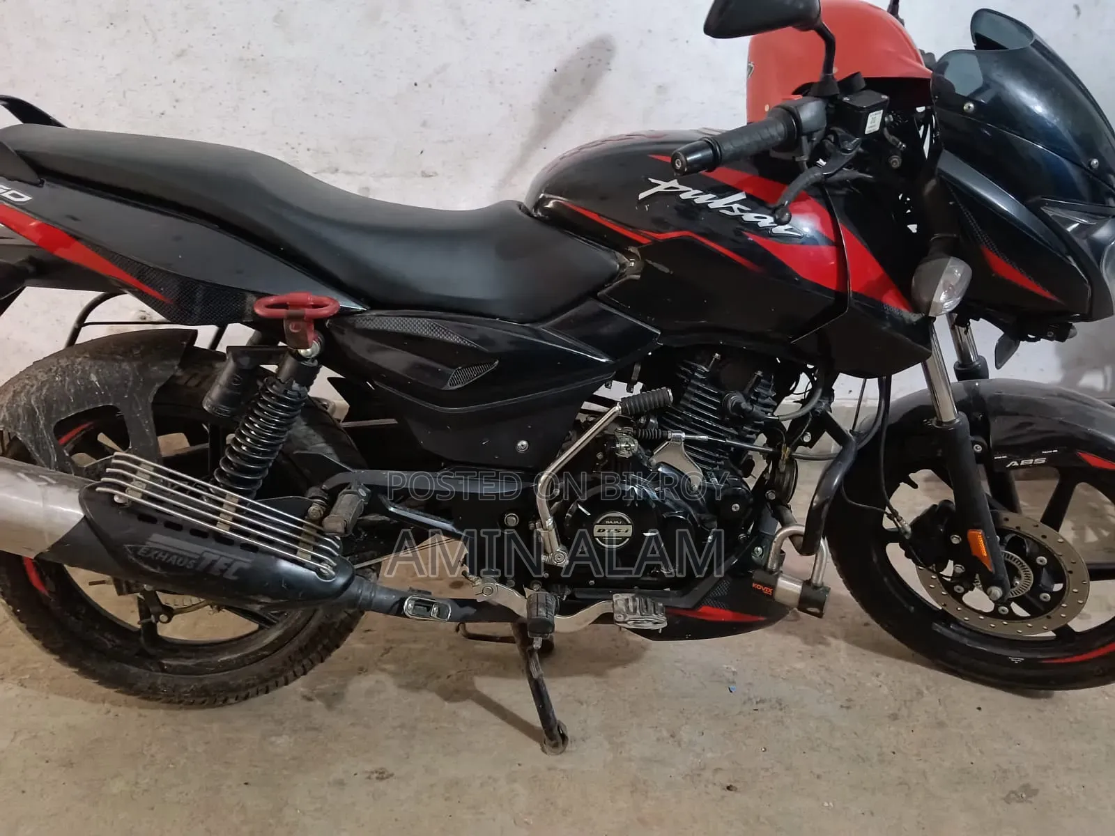 Bajaj Pulsar 150 2024 Black