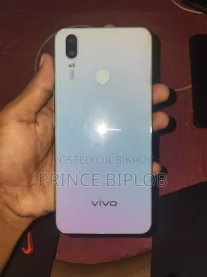 Vivo Y11 32 GB Blue