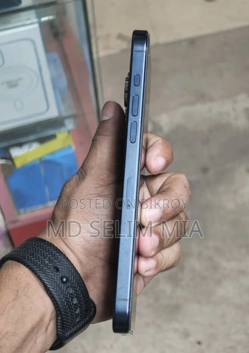 অ্যাপল আইফোন ১৫ প্রো ম্যাক্স ২৫৬ জিবি ব্লু