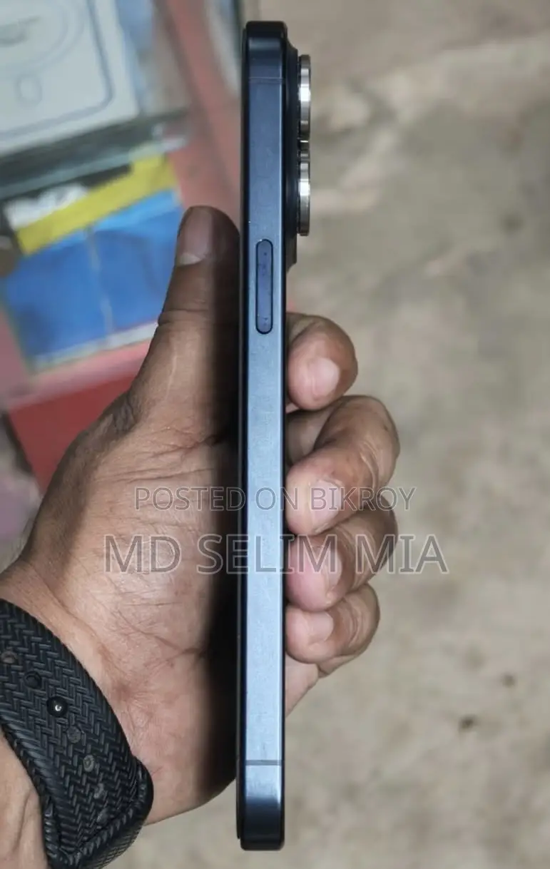 অ্যাপল আইফোন ১৫ প্রো ম্যাক্স ২৫৬ জিবি ব্লু