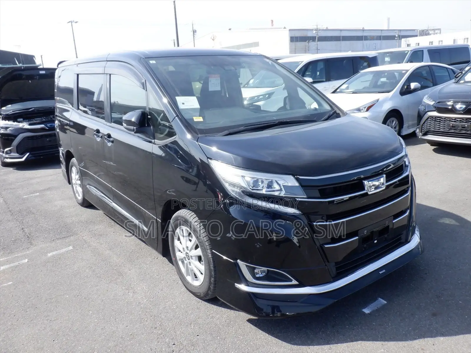 Toyota Noah 1.8 FWD Hybrid (7 Seater) 2021 Black
