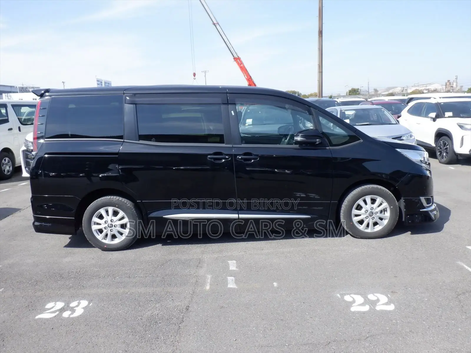 Toyota Noah 1.8 FWD Hybrid (7 Seater) 2021 Black