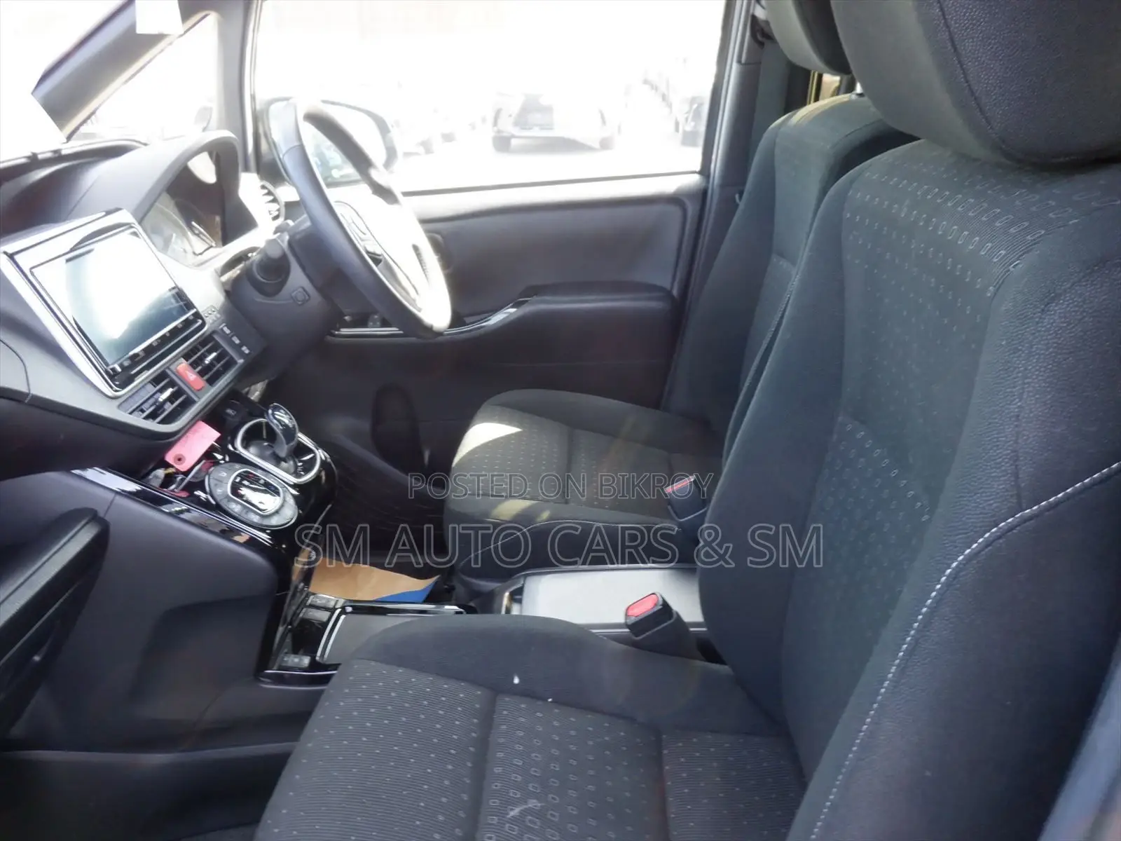 Toyota Noah 1.8 FWD Hybrid (7 Seater) 2021 Black