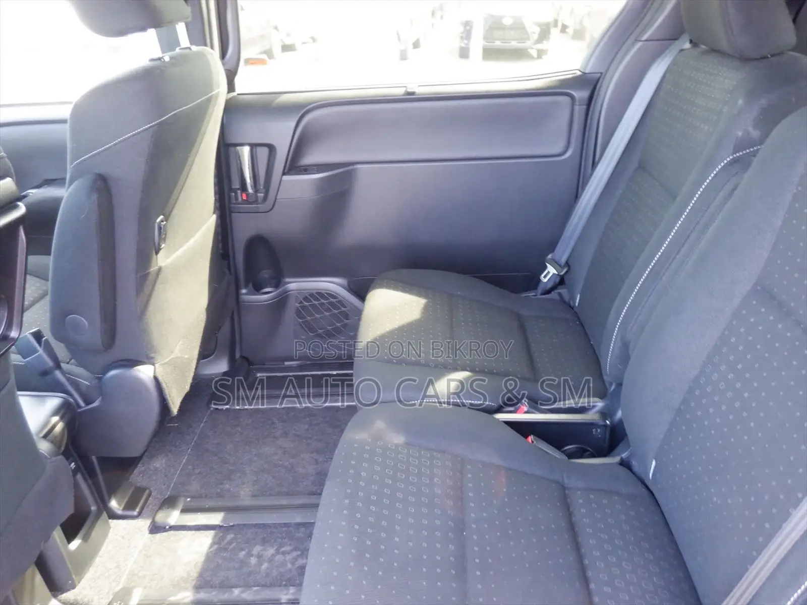 Toyota Noah 1.8 FWD Hybrid (7 Seater) 2021 Black