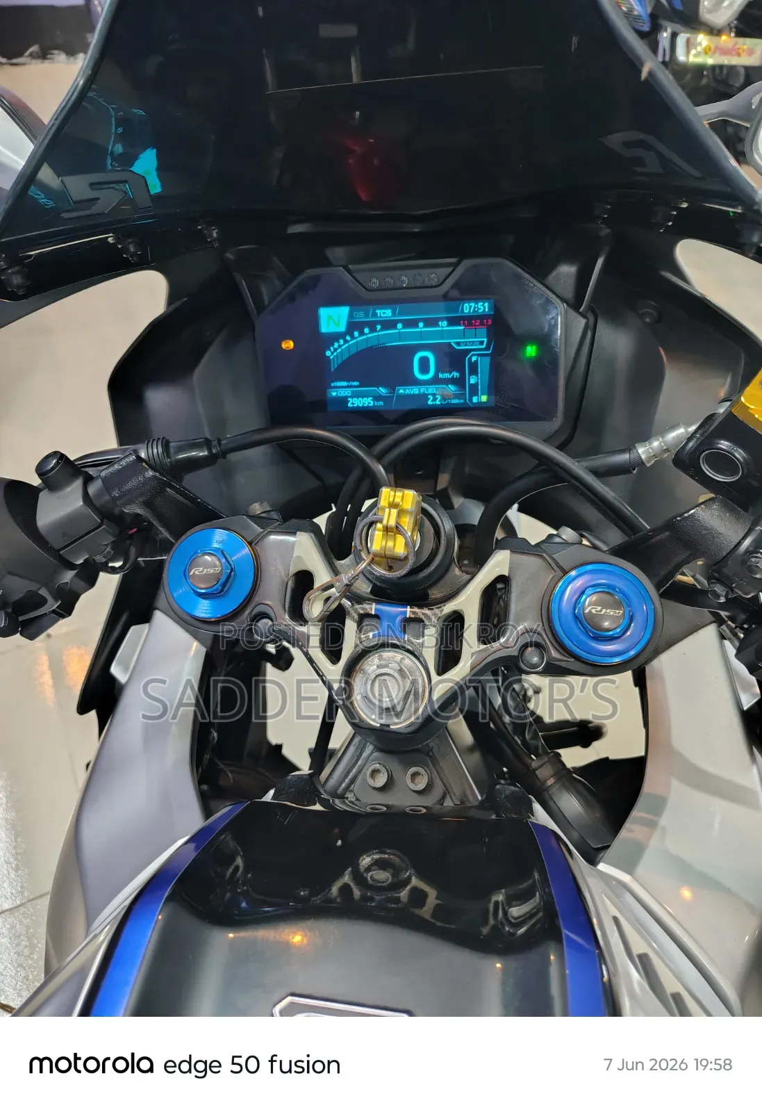 Yamaha R1 2023