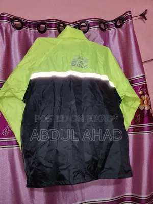 ব্রেনডের পেনসহ রেইনকোট