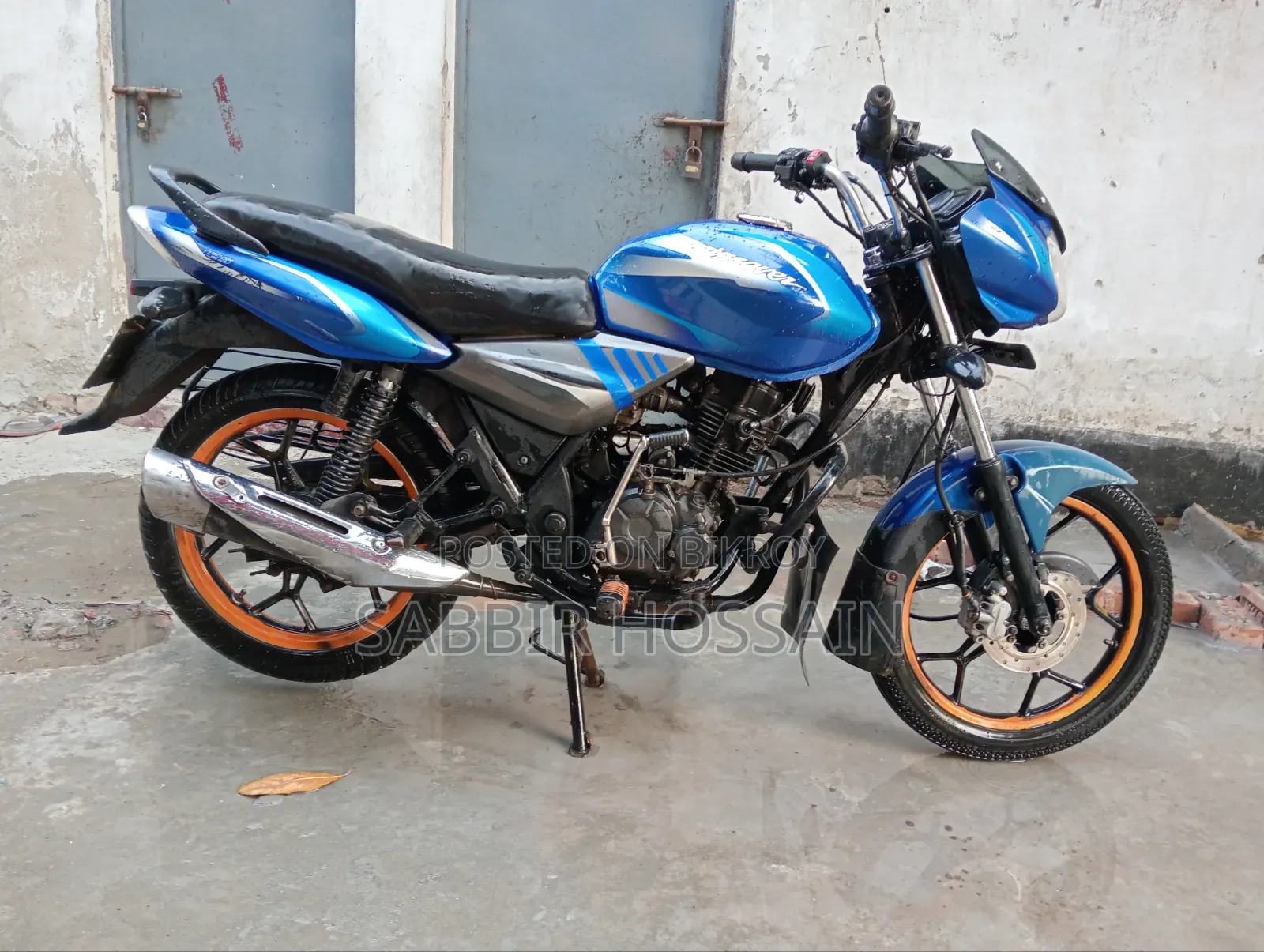 Bajaj 2018 Blue