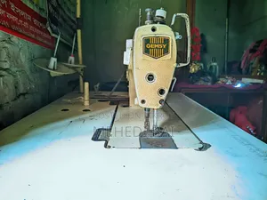 Sewing machine like new