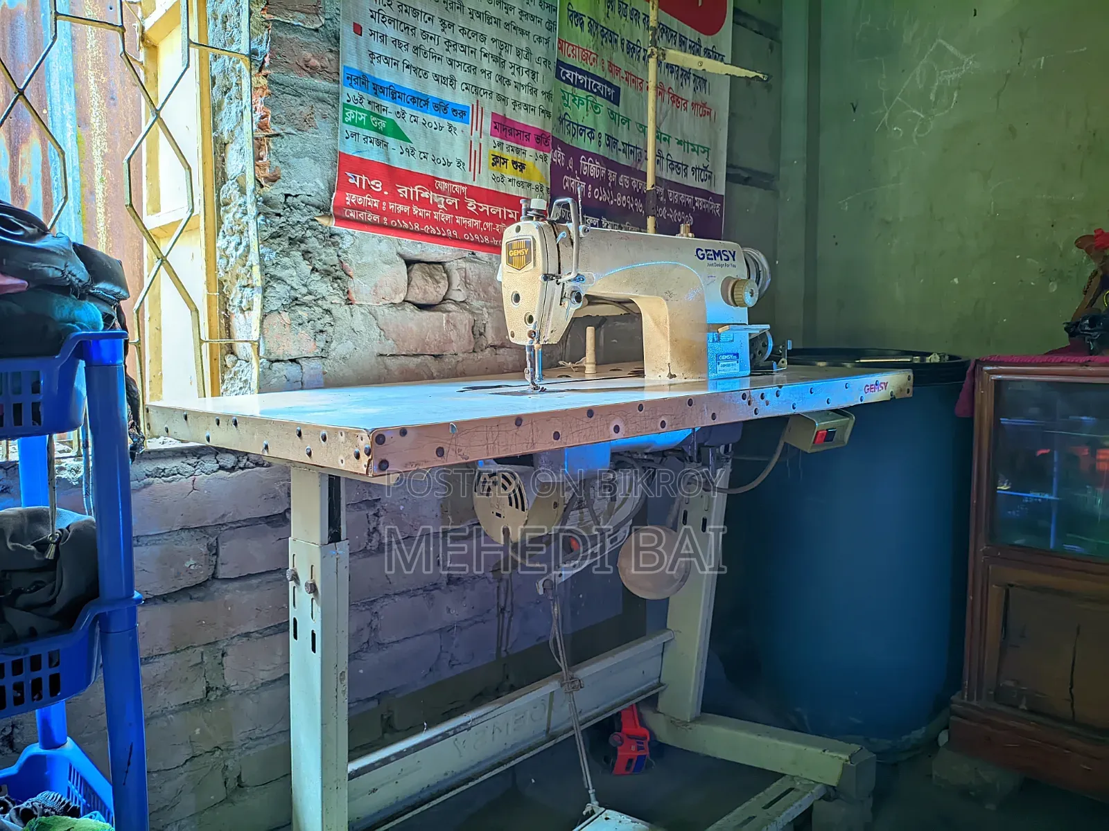 Sewing machine like new
