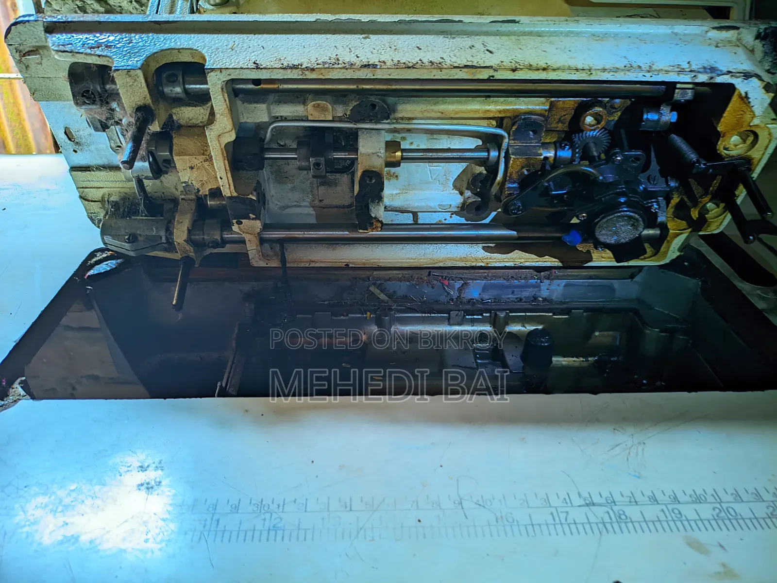 Sewing machine like new