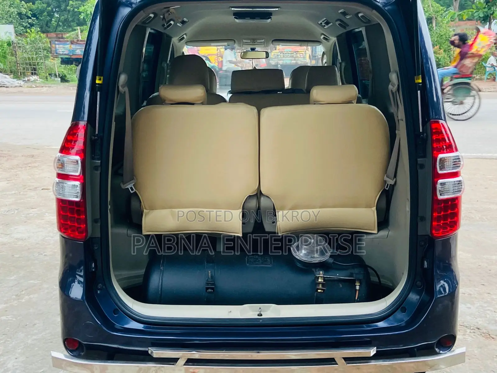 Toyota Noah 2012 Purple