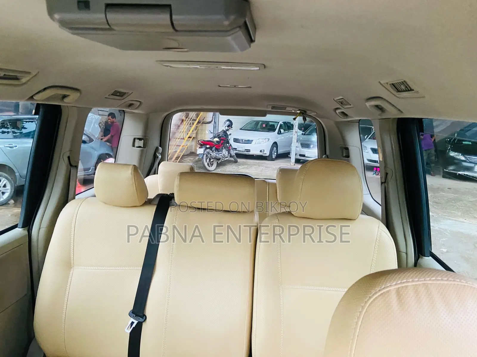 Toyota Noah 2012 Purple