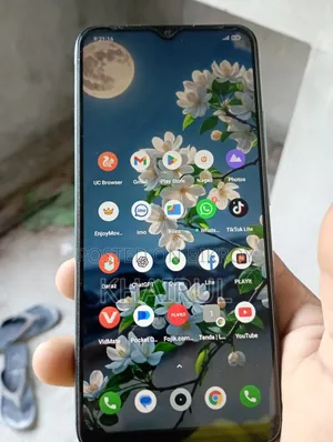 Realme 64 GB Blue