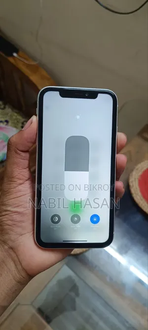 Apple iPhone XR 128 GB White