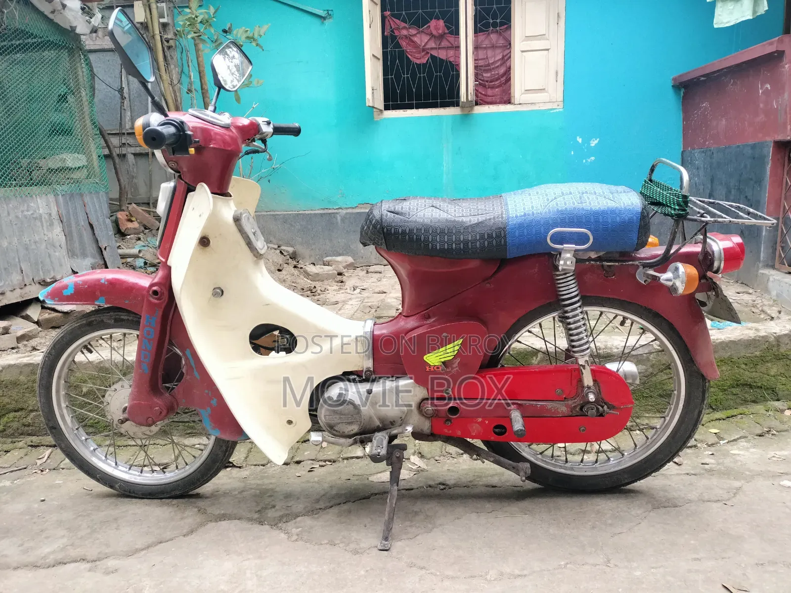 Honda 1977 Red