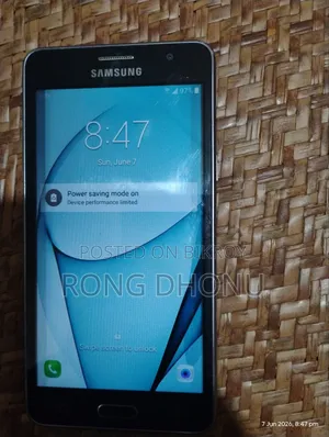Samsung Galaxy J5 8 GB Black