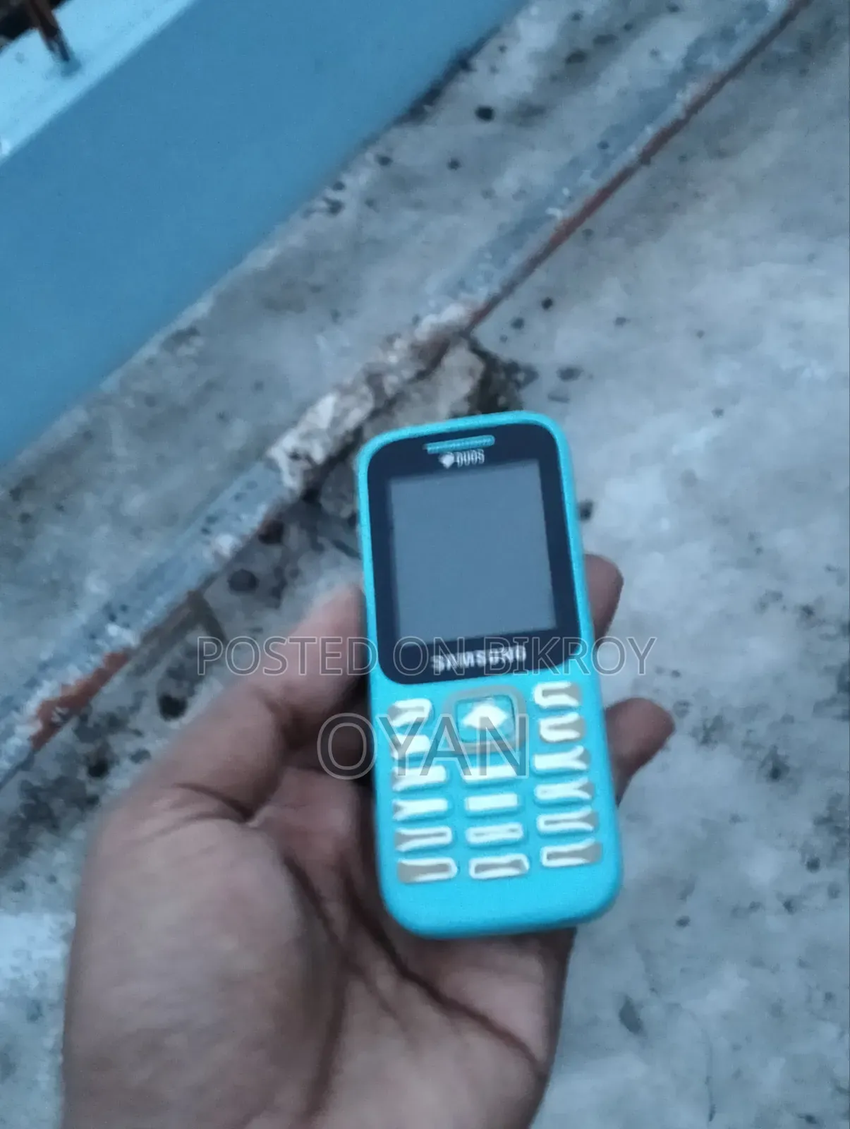 New Samsung Guru Music 2 Blue