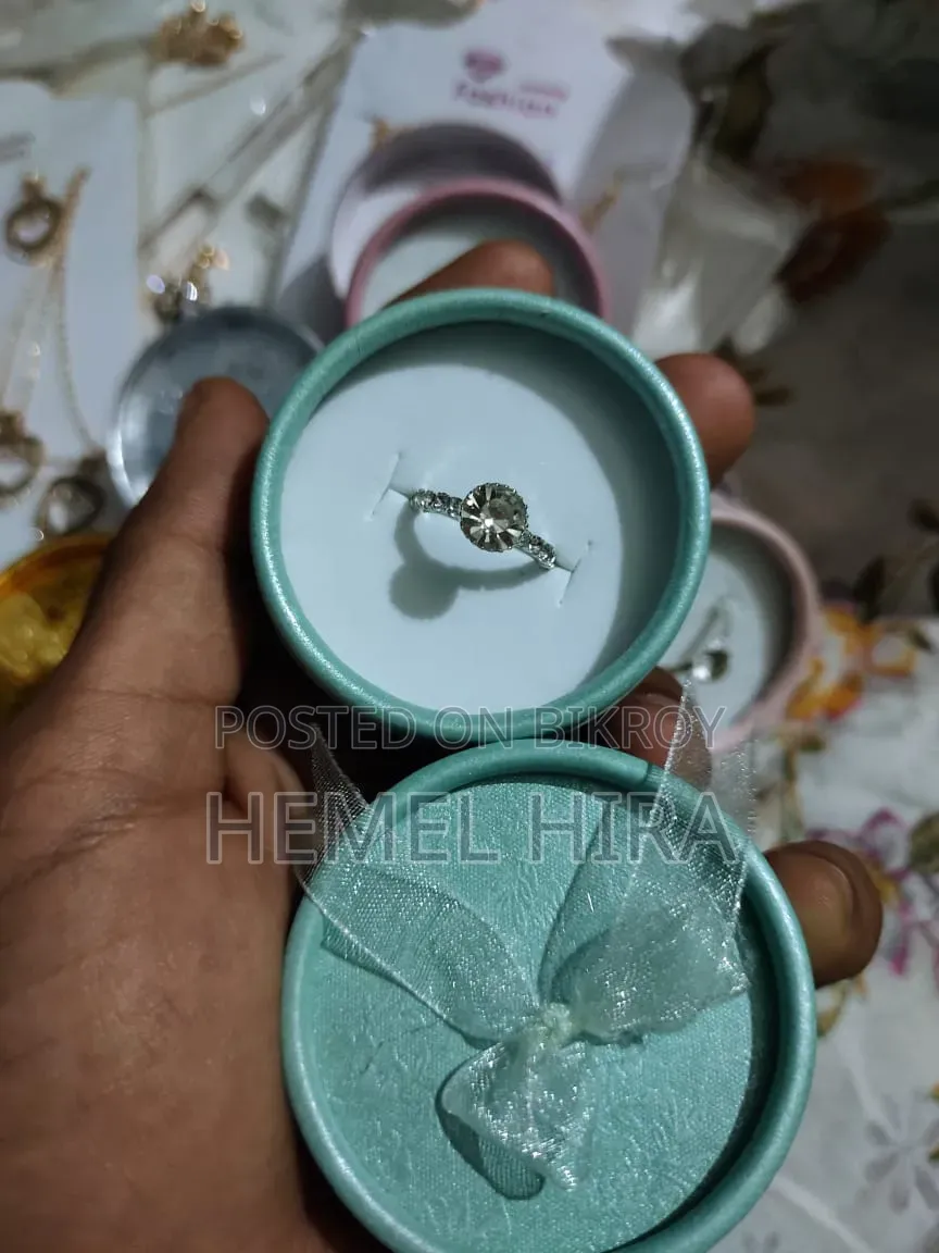 Premium Finger Ring 1pc With Premium Box