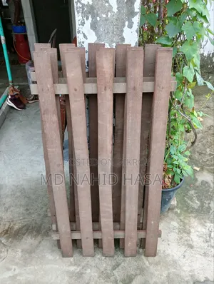 Teak wood bed 6.8 feet / 4.2 feet. Khat
