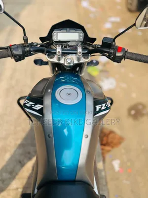 Yamaha FZ 2018 Gray