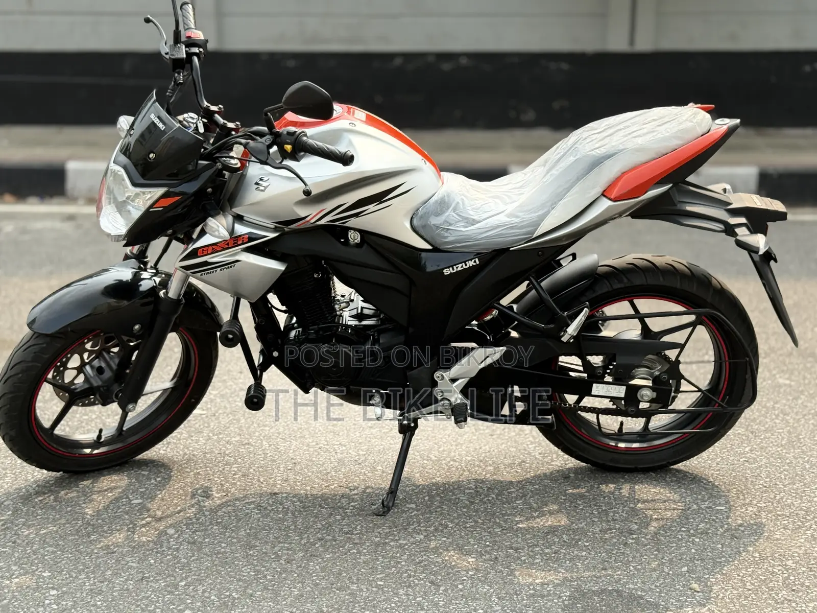 Suzuki Gixxer Monotone 2026 Orange