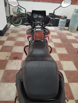 Honda CB 2019 Red