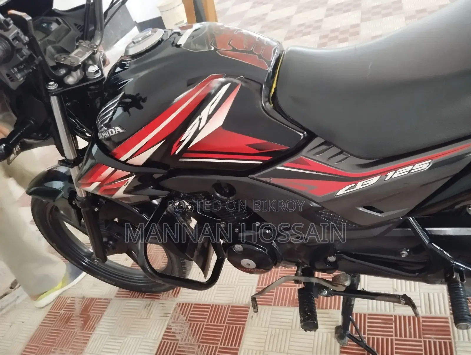 Honda CB 2019 Red