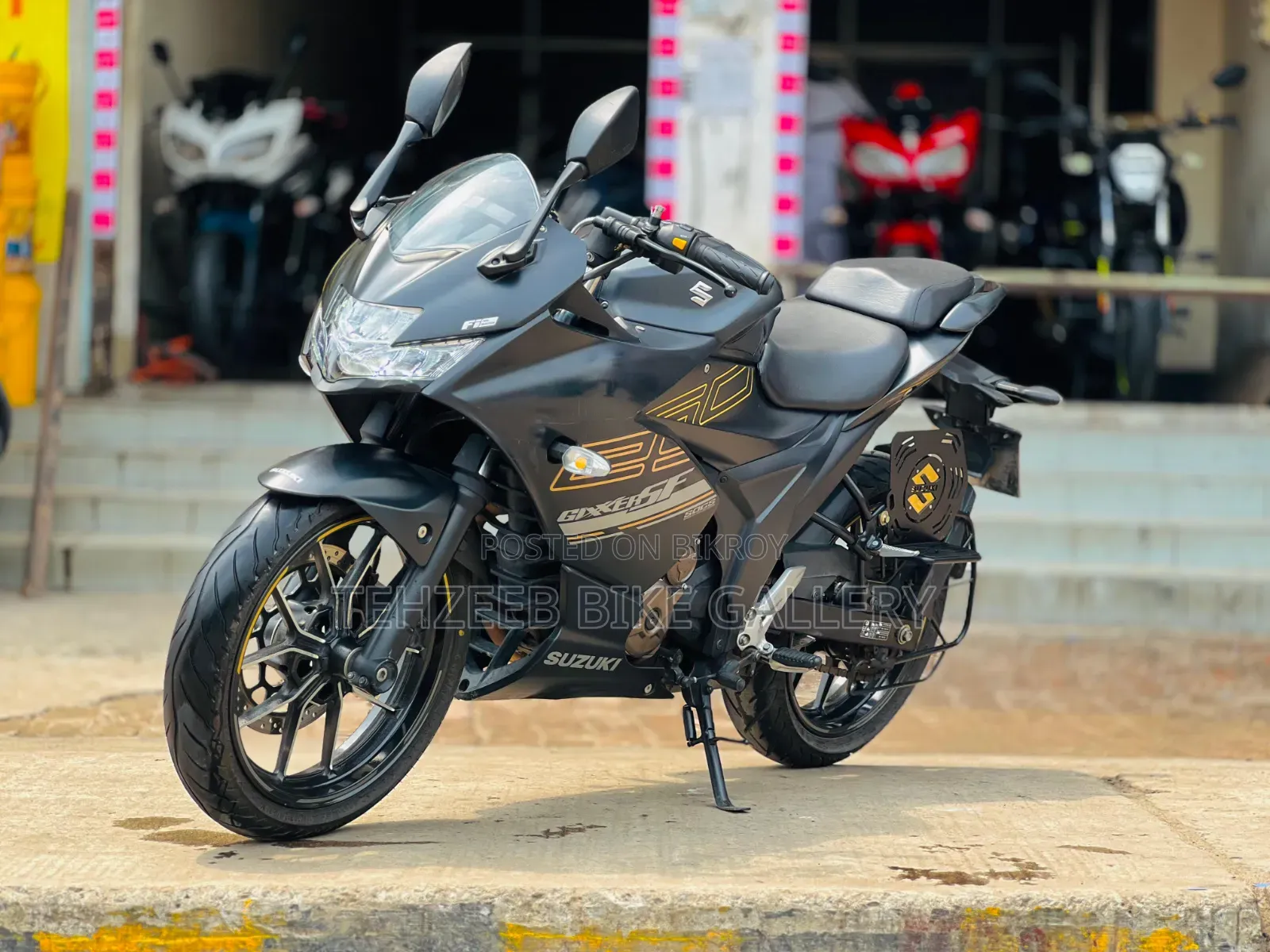 New Suzuki Gixxer SF 2025 Black