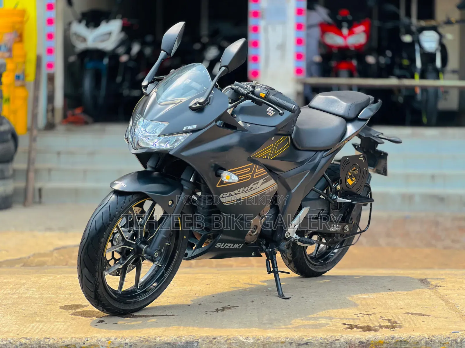 New Suzuki Gixxer SF 2025 Black