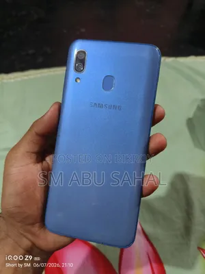 Samsung Galaxy A30 64 GB Blue