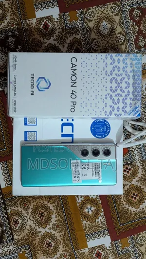Tecno Camon 40 Pro 4G 256 GB Blue