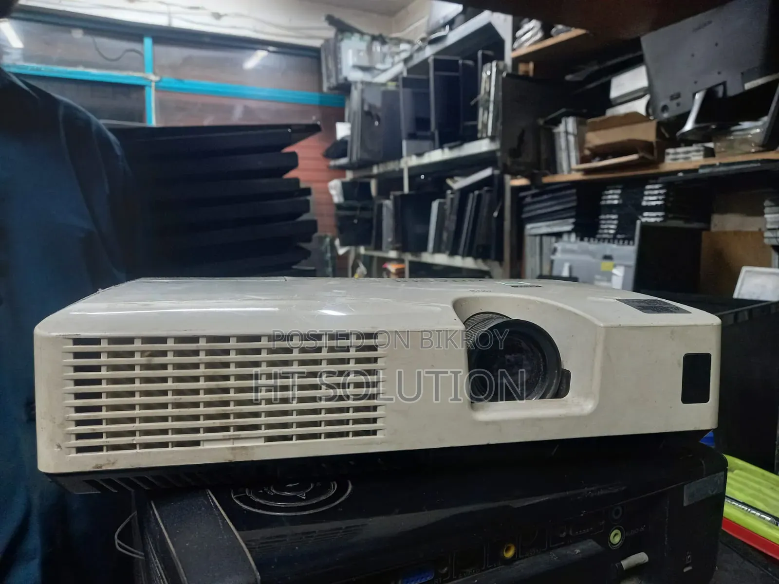 Hitachi Projector for Sale | Reasonable Price in Bangladesh