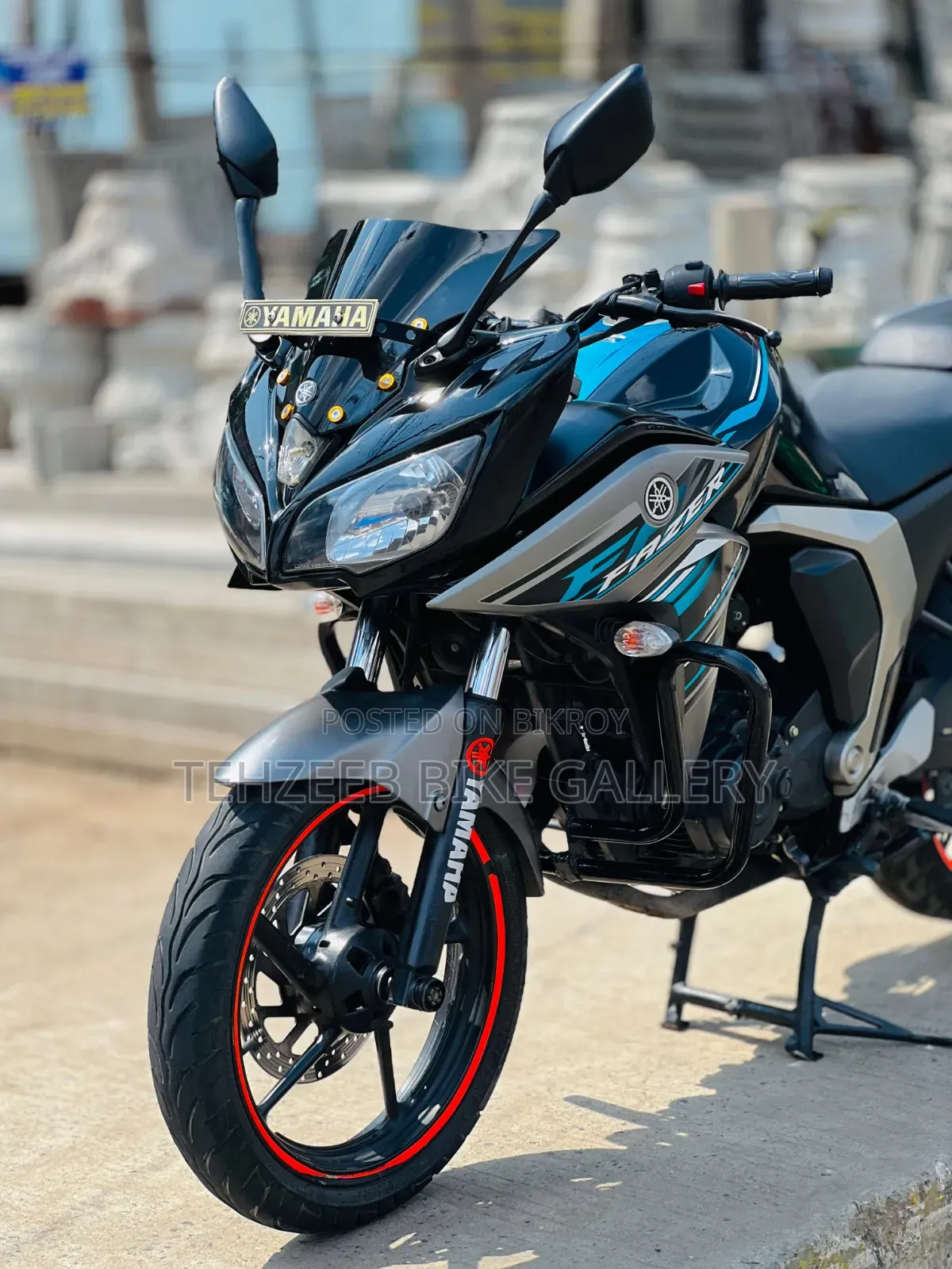 Yamaha 2019 Black