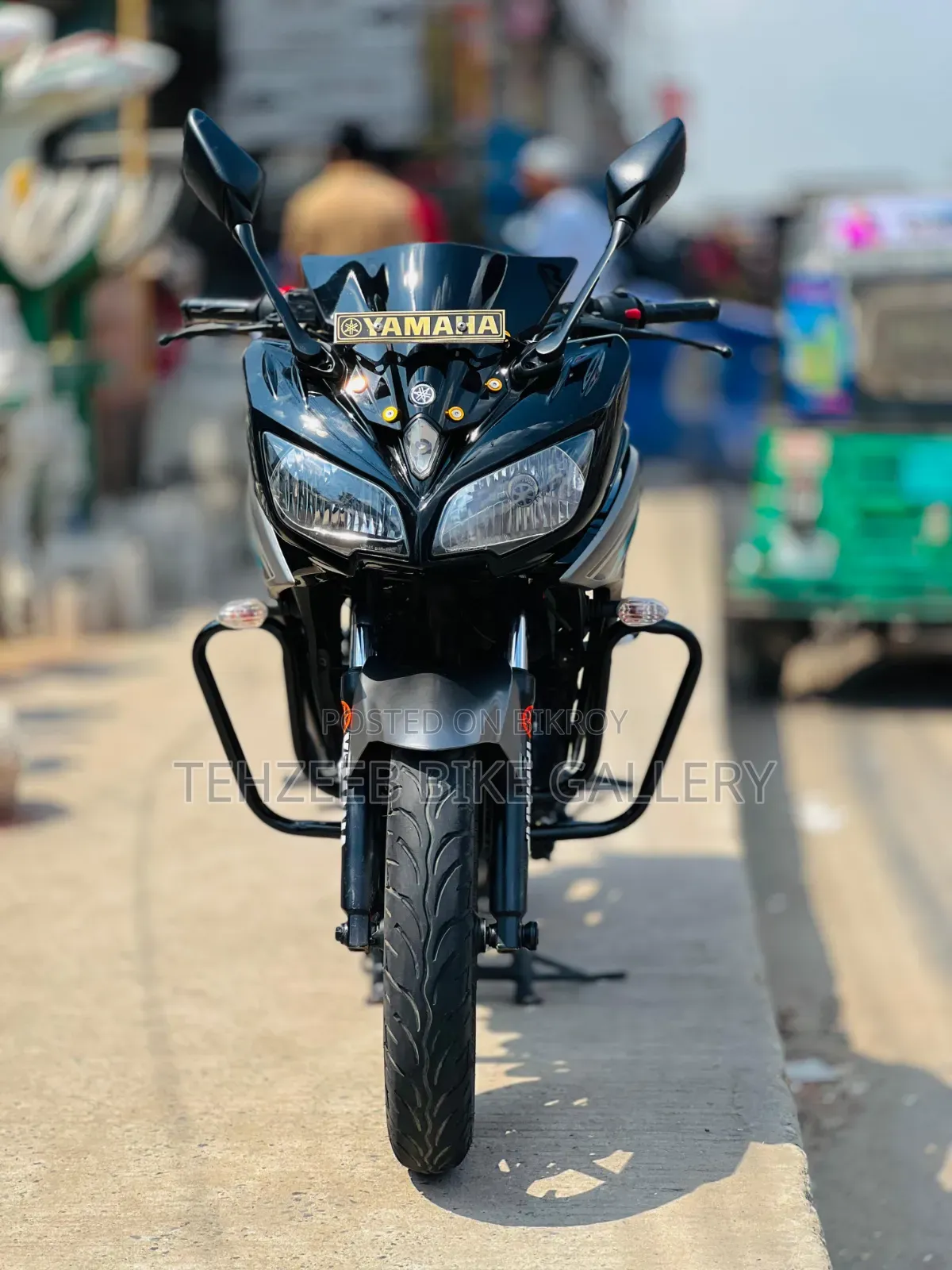 Yamaha 2019 Black