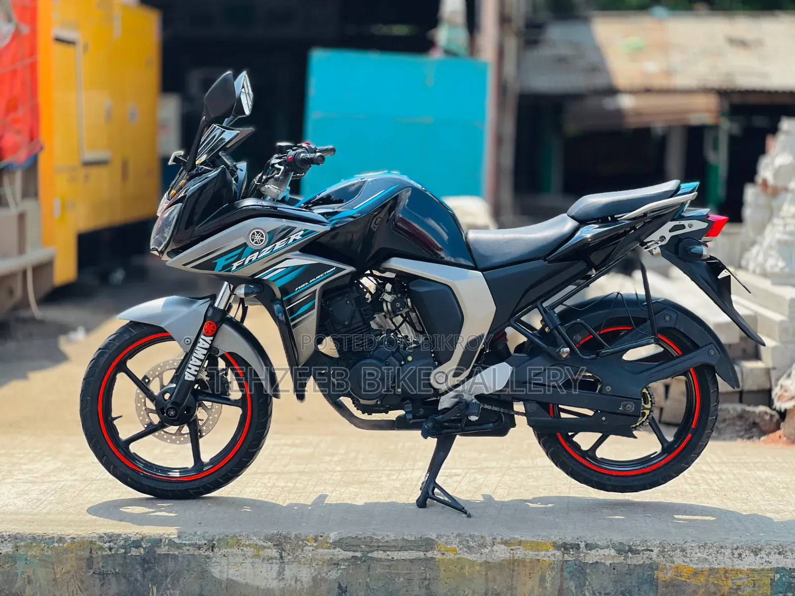 Yamaha 2019 Black