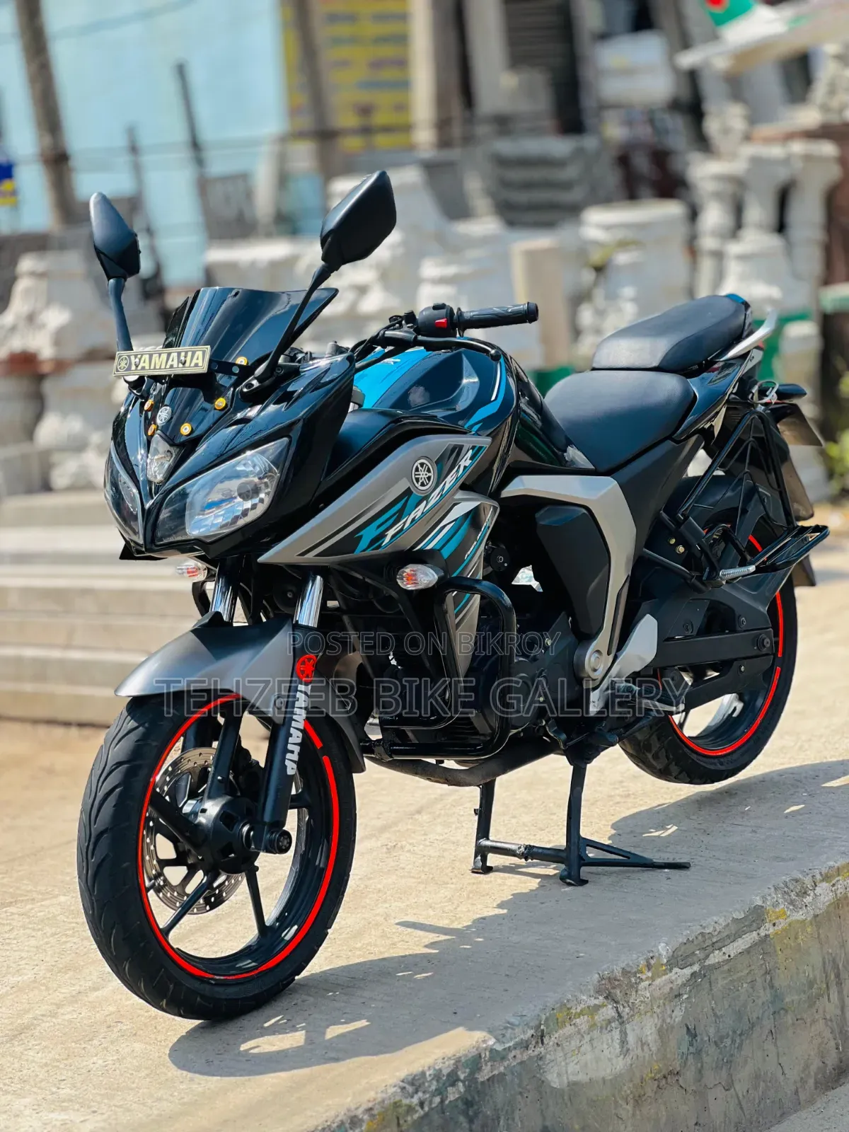 Yamaha 2019 Black