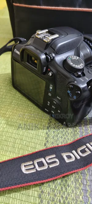 Canon 1200D with Canon Prime Lens